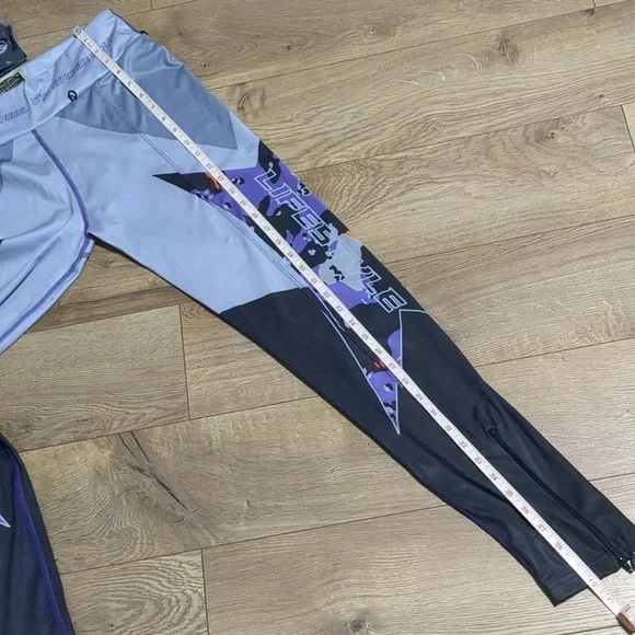 XOA Xtraordinary Apparel purple leggings size Large - Picture 12 of 13